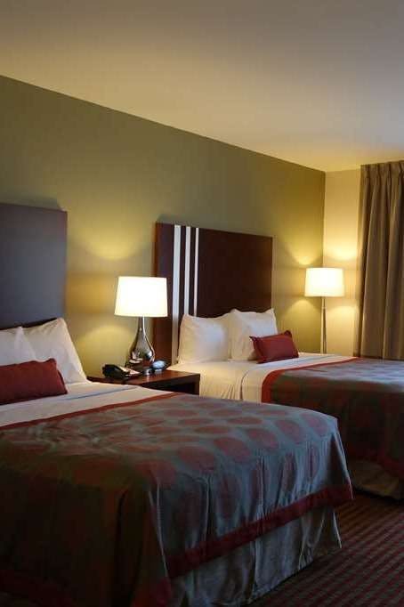 Hotel Ramada by Wyndham Sacramento photo 2
