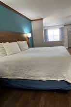 Hotel Days Inn Fredericksburg photo 2