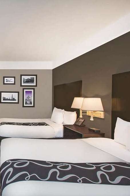 Hotel La Quinta Inn & Suites by Wyndham Beaumont West photo 2