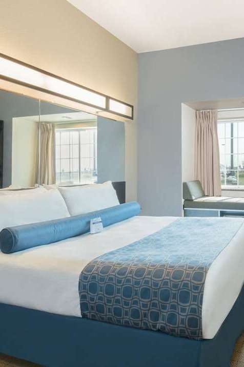 Hotel Microtel Inn & Suites by Wyndham Stanley photo 1