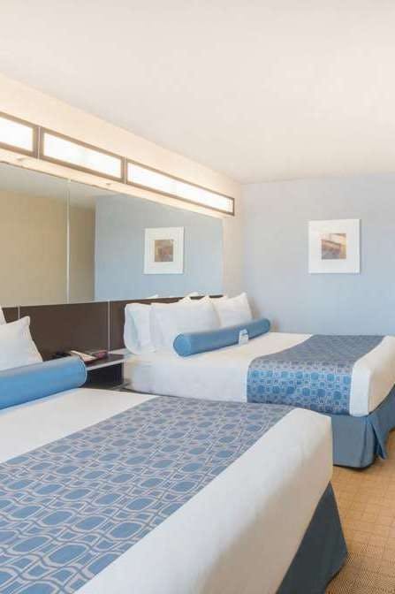 Hotel Microtel Inn & Suites by Wyndham Stanley photo 2