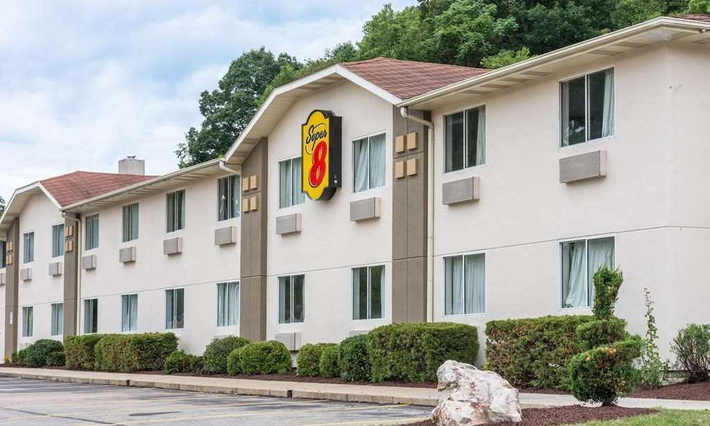 Super 8 by Wyndham Pittsburgh/Monroeville