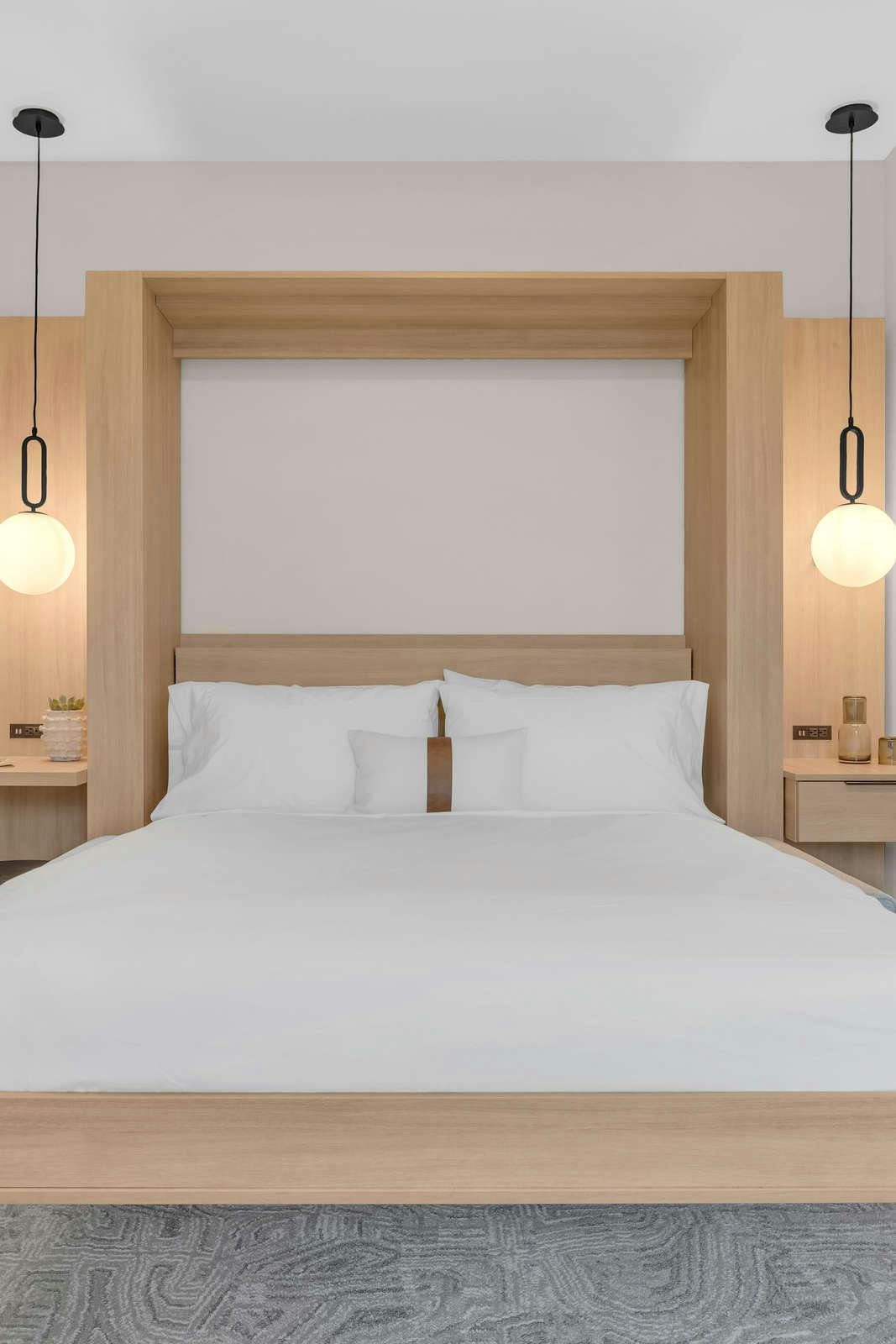 Hotel The St. Laurent Guest Rooms photo 1