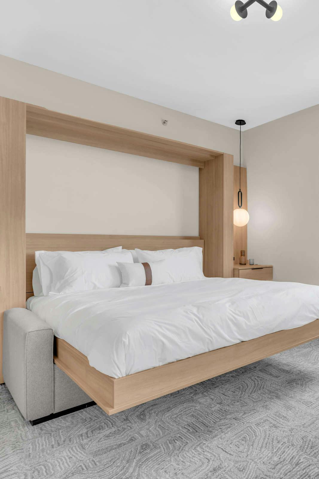 Hotel The St. Laurent Guest Rooms photo 2