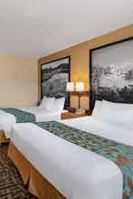 Hotel Super 8 by Wyndham Hill City/Mt Rushmore/ Area photo 2