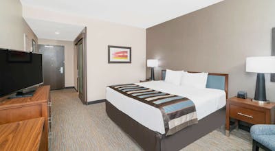 Hampton Inn Nashville Airport Century Place