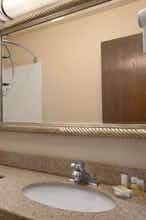 Hotel Days Inn Keene NH photo 4