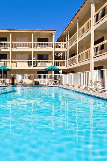 Hotel La Quinta Inn by Wyndham Costa Mesa / Newport Beach photo 5