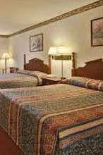 Hotel Baymont by Wyndham Cave City photo 2