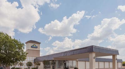 Days Inn by Wyndham Hillsboro TX