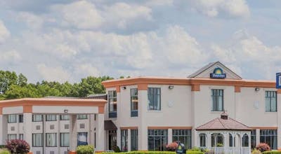 Days Inn by Wyndham Windsor Locks / Bradley Intl Airport