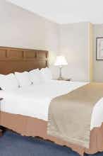 Hotel Baymont Inn Suites Boone photo 1
