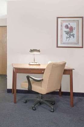 Hotel Baymont by Wyndham Boone photo 3