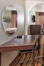 Hotel Super 8 Claremore photo 3