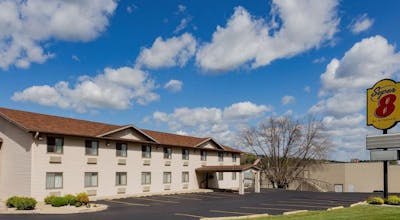 Super 8 by Wyndham Decorah