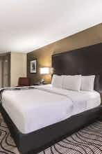 Hotel La Quinta Inn Suites Collins photo 1