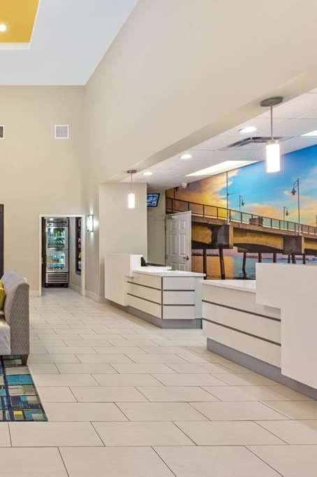 Hotel La Quinta Inn & Suites by Wyndham NE Long Beach/Cypress photo 4