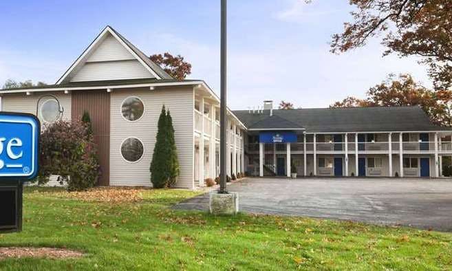 Travelodge by Wyndham Traverse City MI
