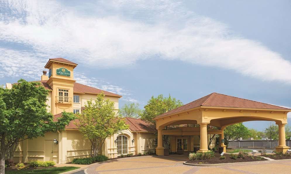 La Quinta Inn & Suites by Wyndham St. Louis Westport