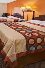 Hotel Super 8 Heath Newark photo 2