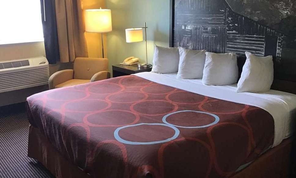 Super 8 by Wyndham Casper East/Evansville