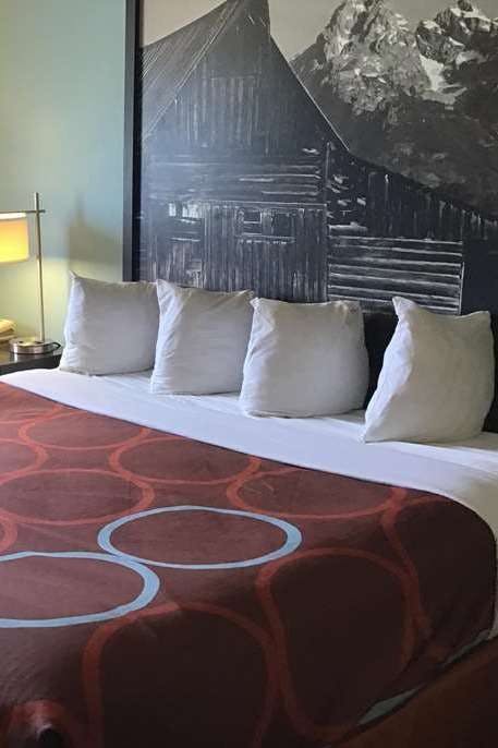 Hotel Super 8 by Wyndham Casper East/Evansville photo 1