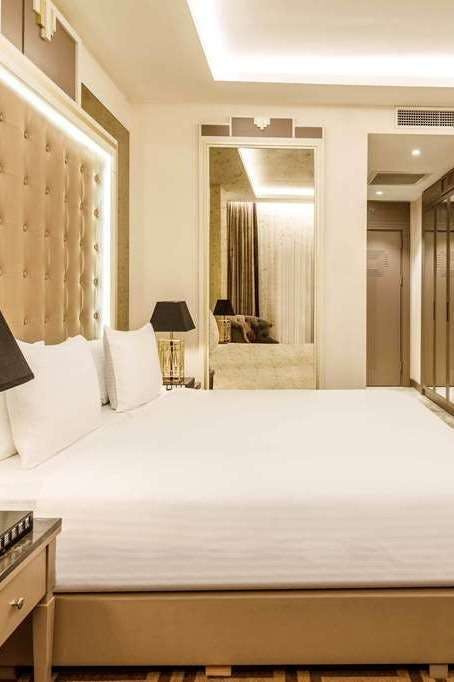 Hotel Ramada by Wyndham Istanbul Golden Horn photo 1