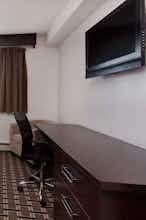 Hotel Super 8 Valemount photo 4