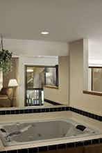Hotel Baymont IS Whitewater photo 5