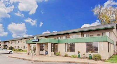 Days Inn by Wyndham Winona