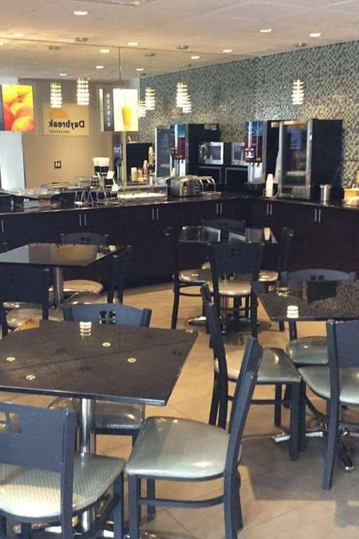 Hotel Days Inn & Suites by Wyndham Bonita Springs North Naples photo 4