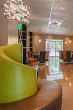 Hotel Days Inn Suites Bonita Springs photo 3