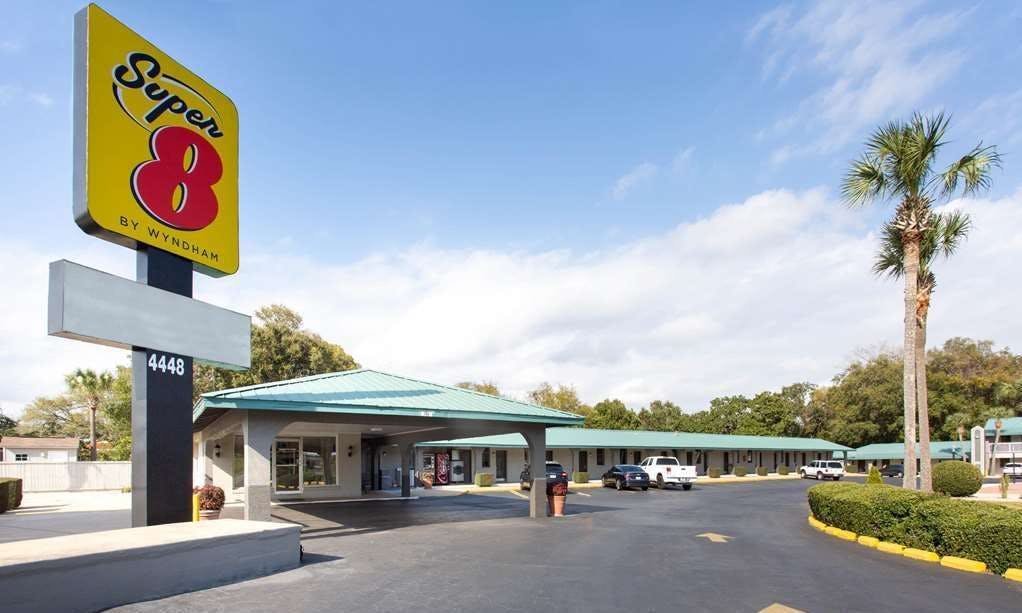 Super 8 by Wyndham Pensacola NAS Area