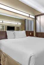 Hotel Microtel Inn & Suites by Wyndham Sylva Dillsboro Area photo 1