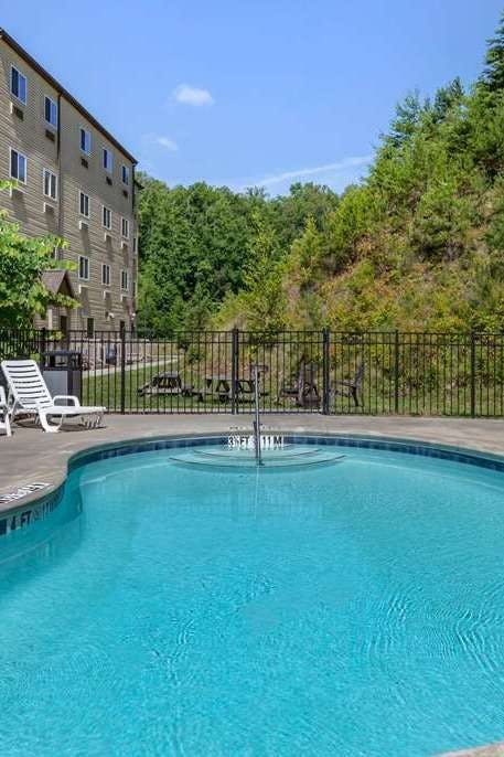 Hotel Microtel Inn & Suites by Wyndham Sylva Dillsboro Area photo 5