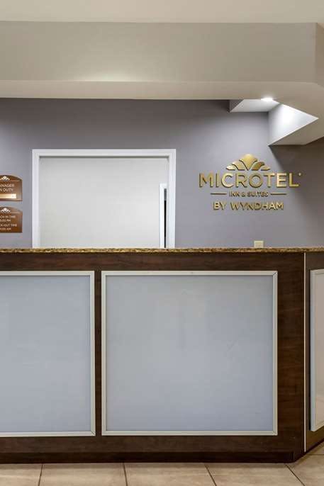 Hotel Microtel Inn & Suites by Wyndham Sylva Dillsboro Area photo 4