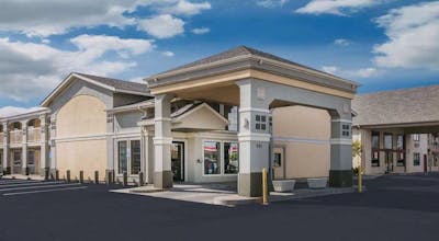 Super 8 by Wyndham Oklahoma Airport Fairgrounds West