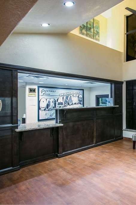 Hotel Super 8 by Wyndham Oklahoma Airport Fairgrounds West photo 5