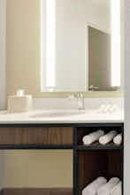 Hotel Hilton Garden Inn Dubuque Downtown photo 2