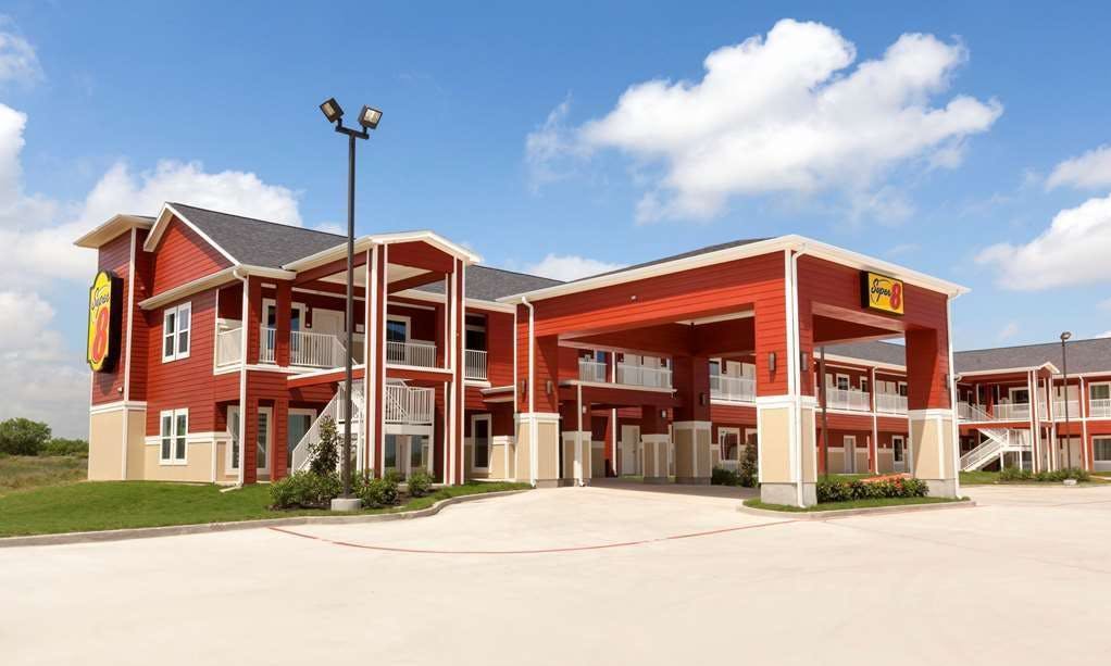 Super 8 Carrizo Springs