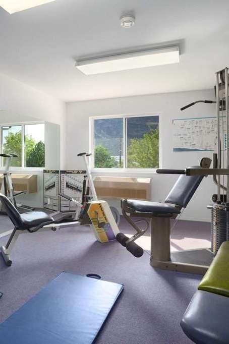 Hotel Super 8 by Wyndham West Kelowna BC photo 5