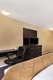 Hotel Super 8 by Wyndham West Kelowna BC photo 2