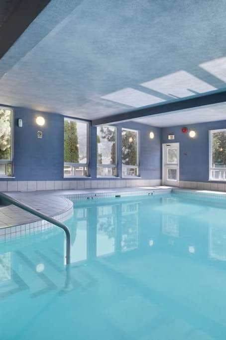 Hotel Super 8 by Wyndham West Kelowna BC photo 3