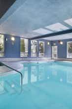 Hotel Super 8 West Kelowna BC photo 3