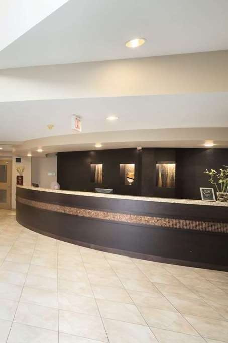 Hotel Super 8 by Wyndham West Kelowna BC photo 4
