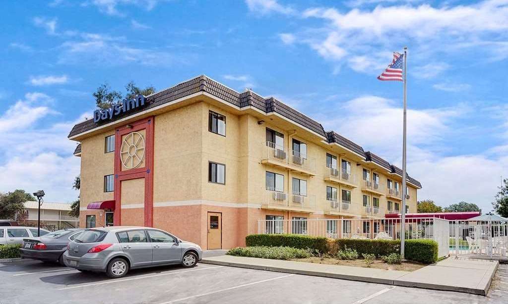 Days Inn by Wyndham Woodland