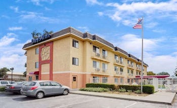 Days Inn by Wyndham Woodland