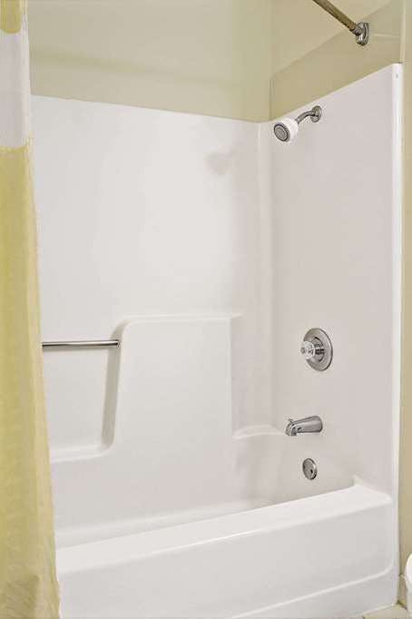 Hotel Days Inn by Wyndham Woodland photo 4