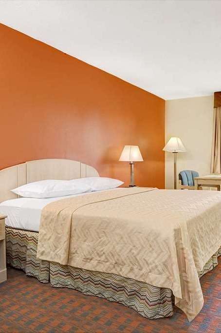 Hotel Days Inn by Wyndham Woodland photo 1