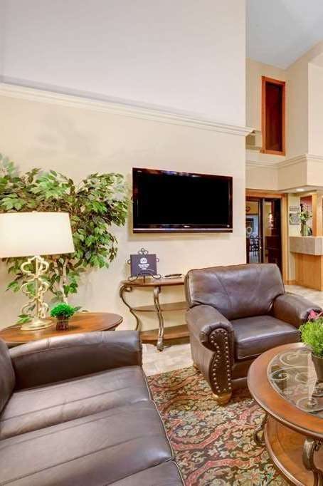 Hotel Super 8 by Wyndham Aberdeen East photo 5